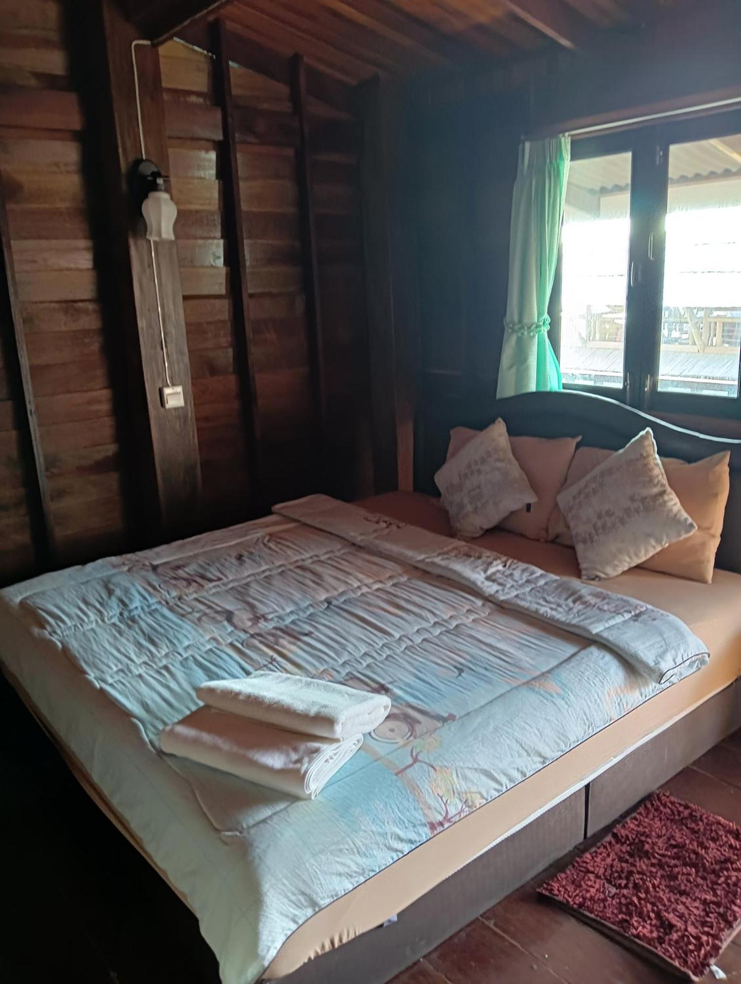 Tonmai Suite II Ko Por Exterior photo