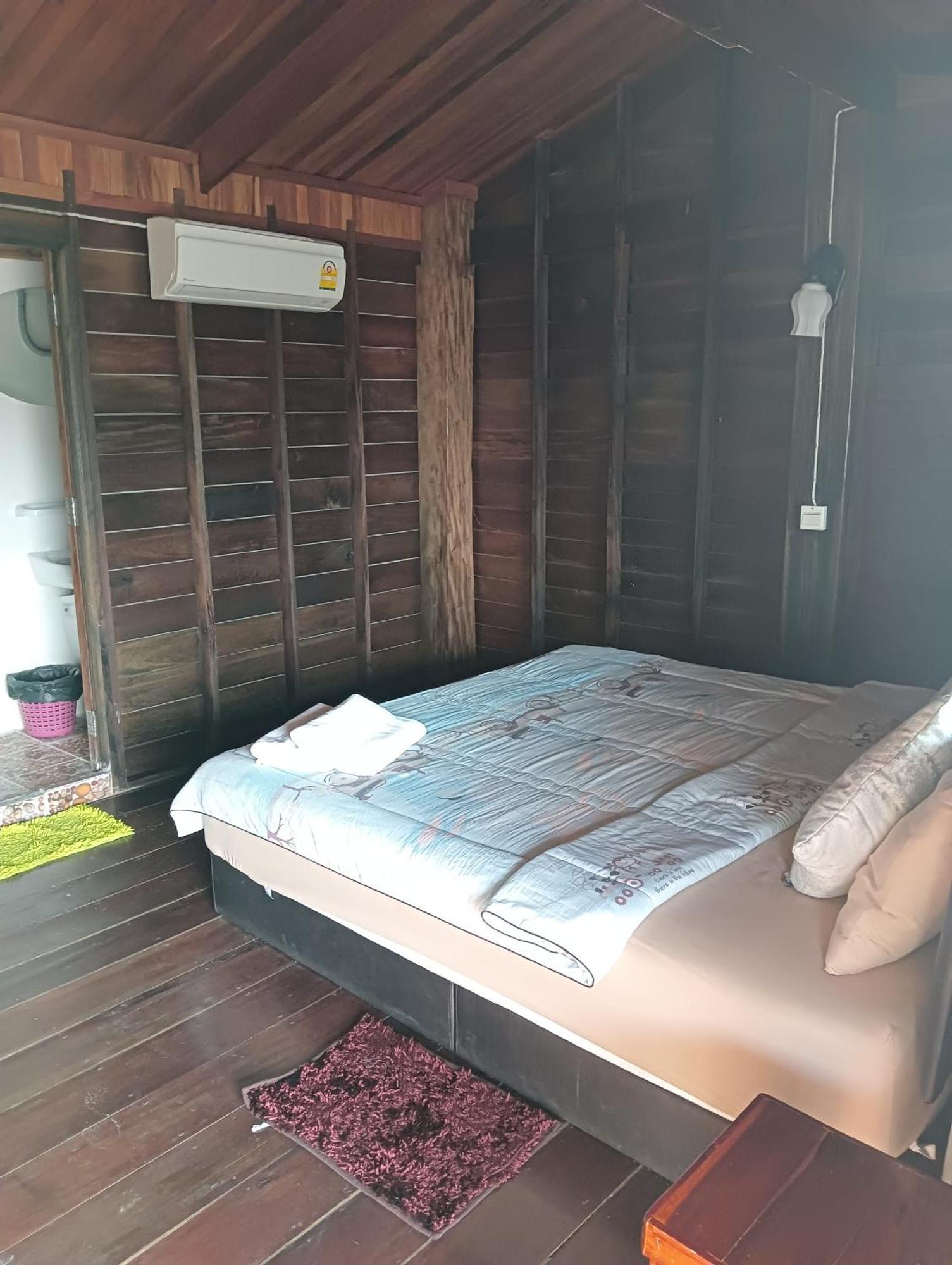 Tonmai Suite II Ko Por Exterior photo