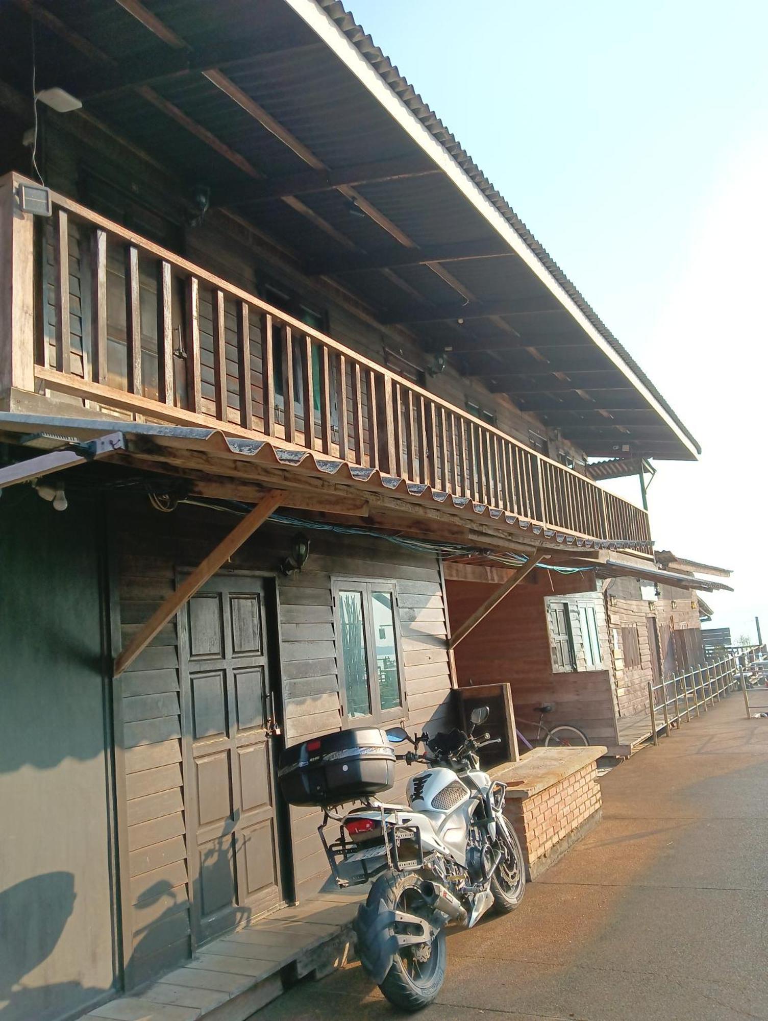 Tonmai Suite II Ko Por Exterior photo