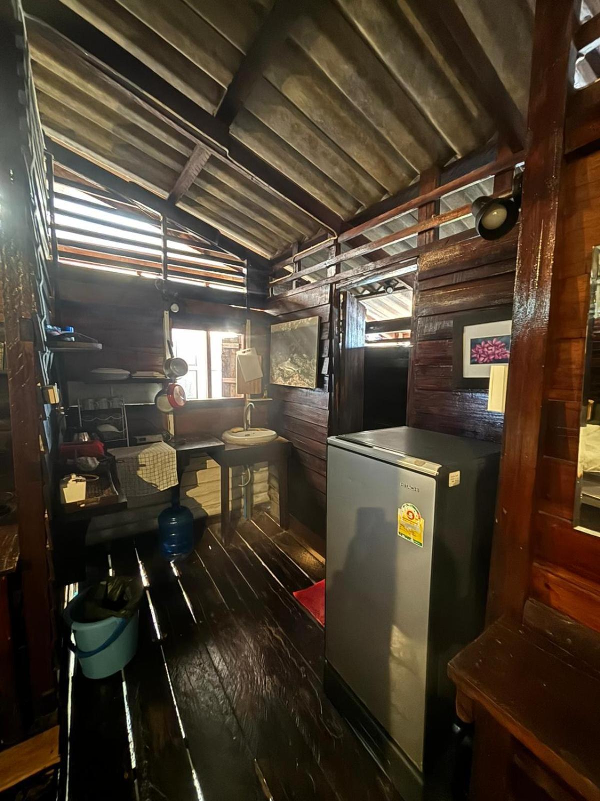 Tonmai Suite II Ko Por Exterior photo
